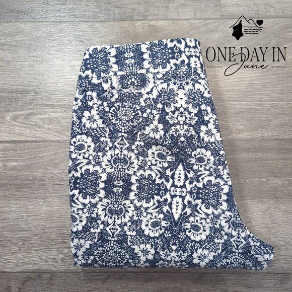 Emaline Crop Pull On Pants Size 8 - Picture 6 of 6